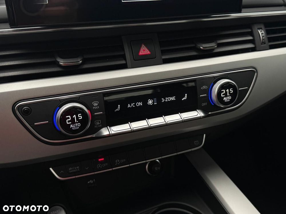 Audi A4 Limousine - 23