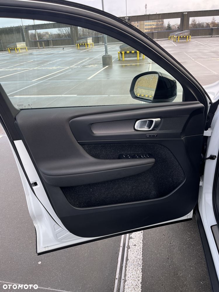 Volvo XC 40 T5 AWD R-Design - 16