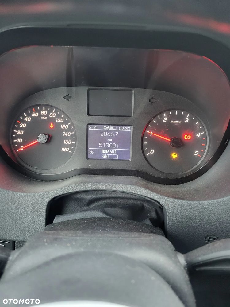 Mercedes-Benz Sprinter - 13