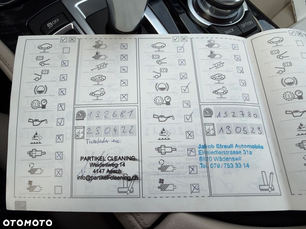 BMW Seria 5 528i xDrive Sport-Aut Luxury Line - 40