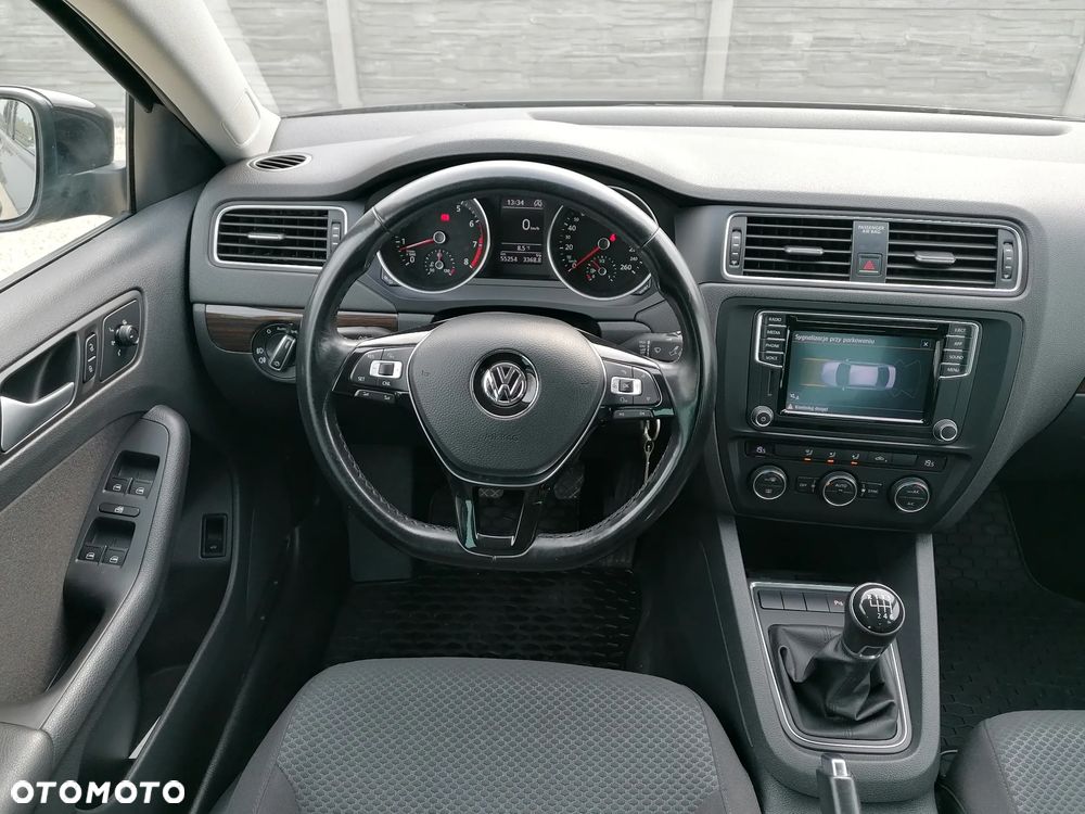 Volkswagen Jetta 1.4 TSI BMT Comfortline - 15