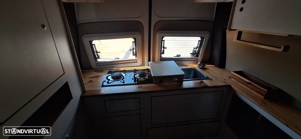 VW Transporter 2.0 TDI BM Extra AC - 11