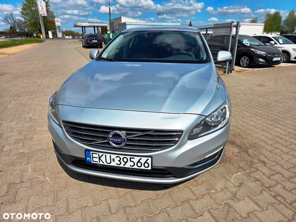 Volvo S60 D2 Drive-E Momentum - 22