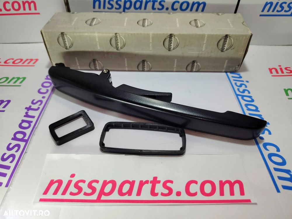 Maner usa Nissan Trade Original OE  st/dr - 1