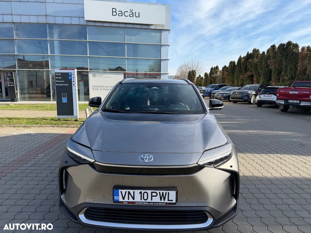 Toyota BZ4X 150 KW FWD (4x2) Luxury - 2