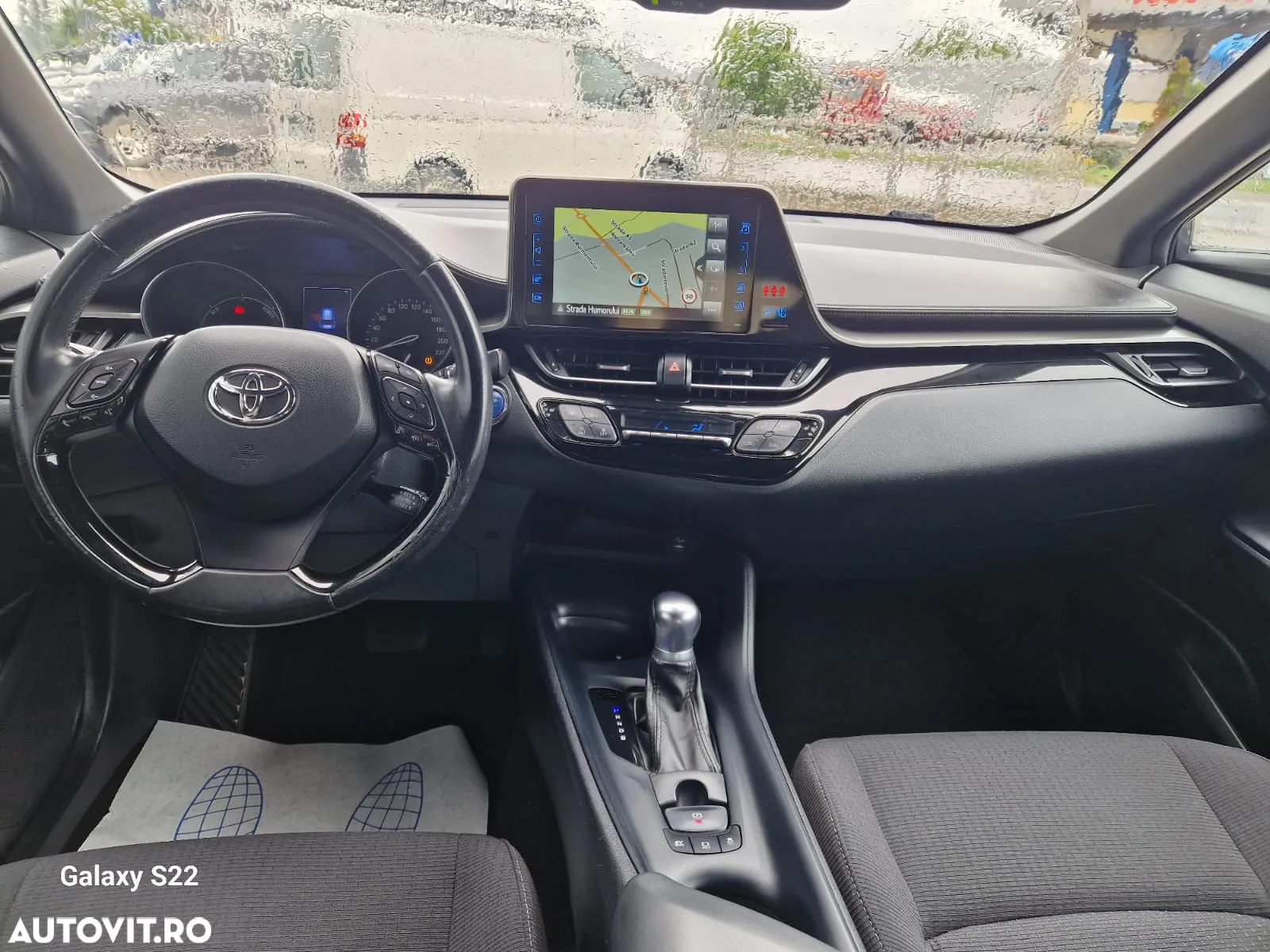 Toyota C-HR 1.8 HSD 4x2 CVT C-enter - 10