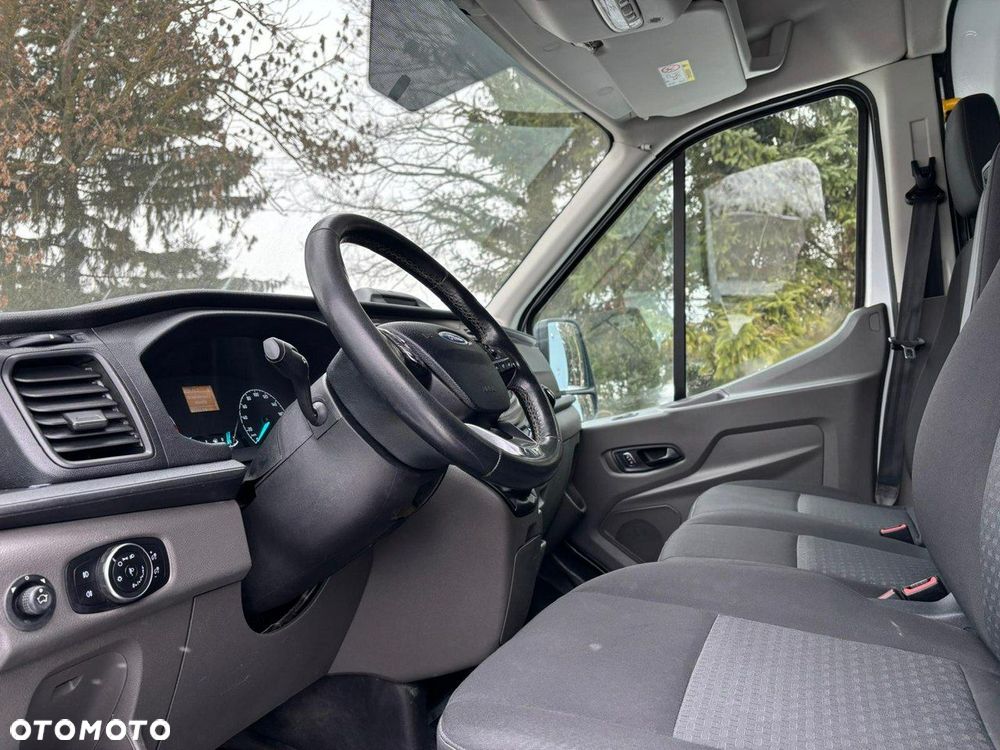Ford Transit - 9