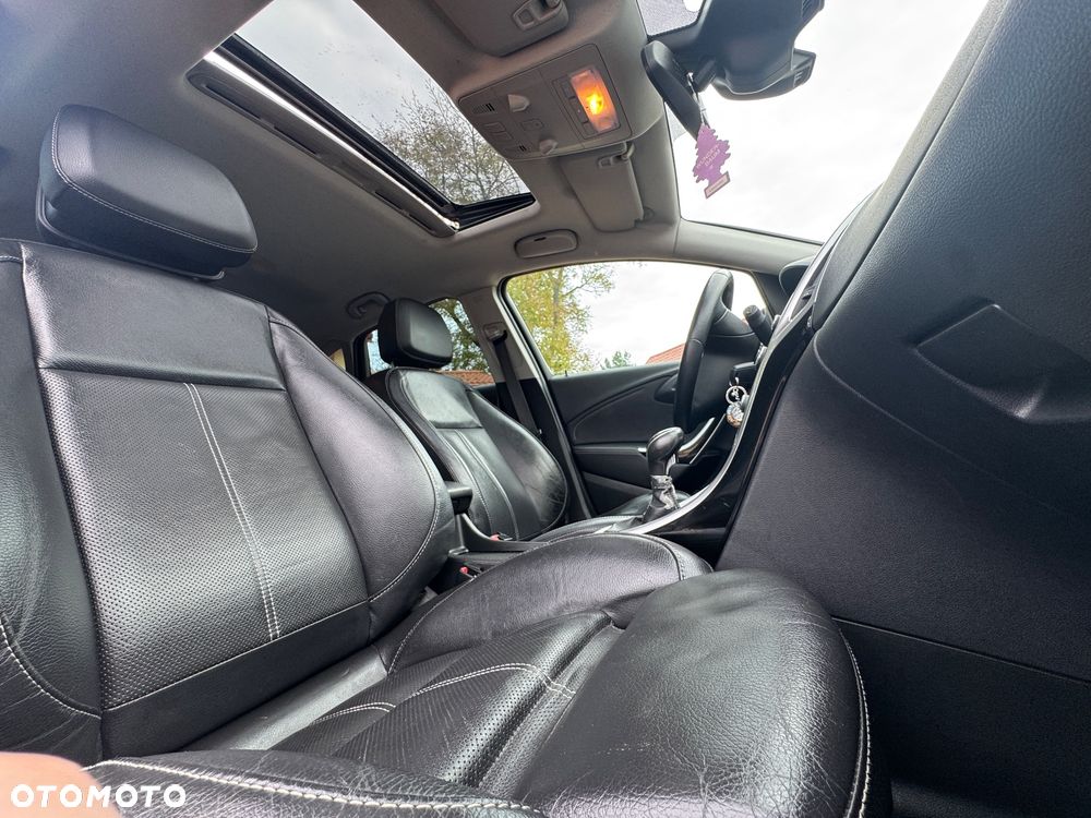 Opel Astra 1.6 T Sport - 33