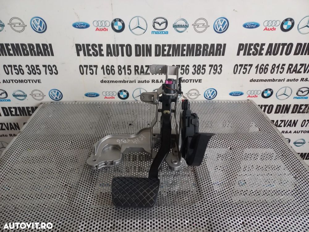 Pod Pedalier Pedala Frana Acceleratie Audi A8 4H D4 An 2010-2011-2012-2013-2014-2015-2016-2017 Volan Stanga Dezmembrez Audi A8 4H D4 3.0 Tdi Quattro Motor CDT Cutie MXU Volan Stanga - Dezmembrari Arad - 1