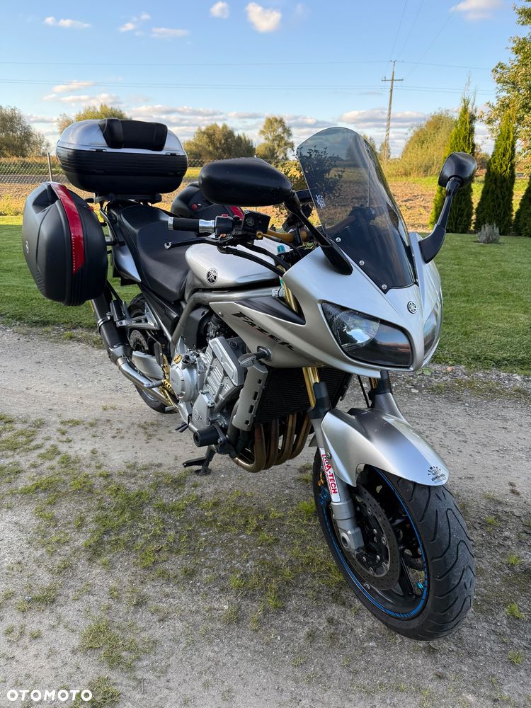 Yamaha FZS - 2