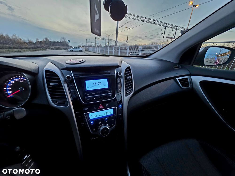 Hyundai i30 1.4 Comfort - 13