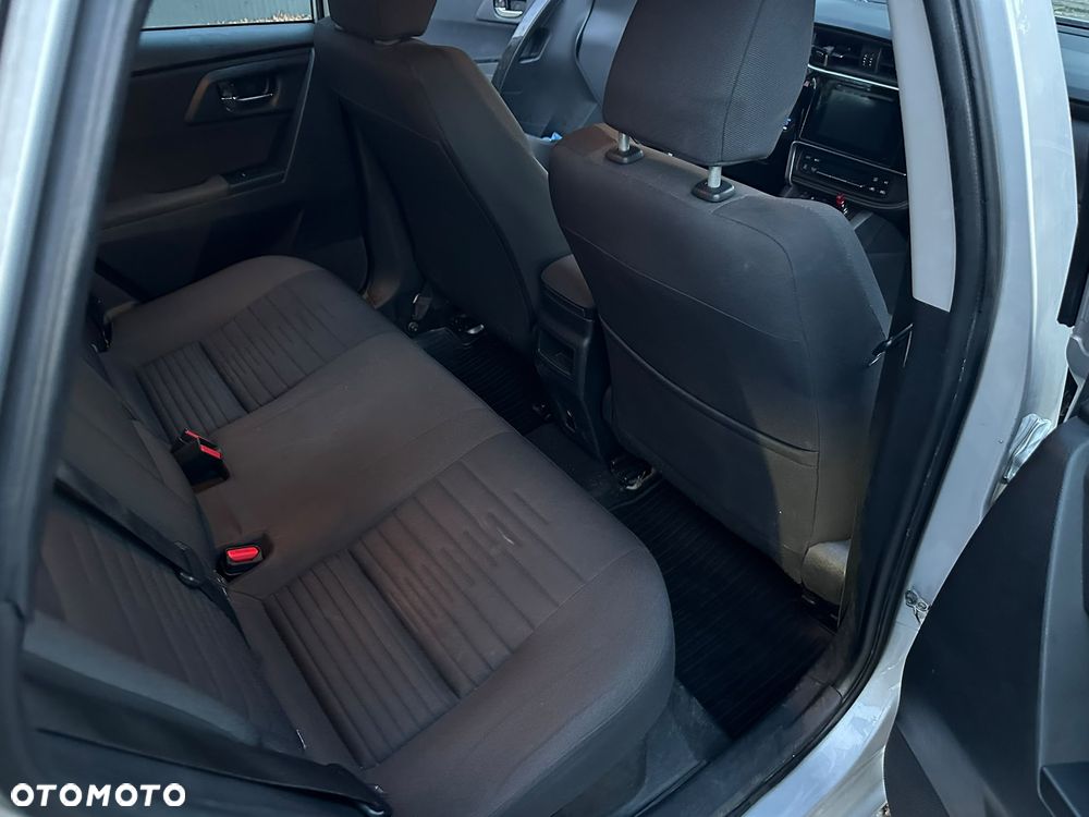 Toyota Auris 1.8 HSD Luna - 13