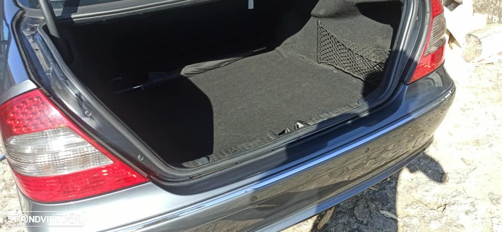 Mercedes-Benz E 220 CDI Executive II Aut. - 7
