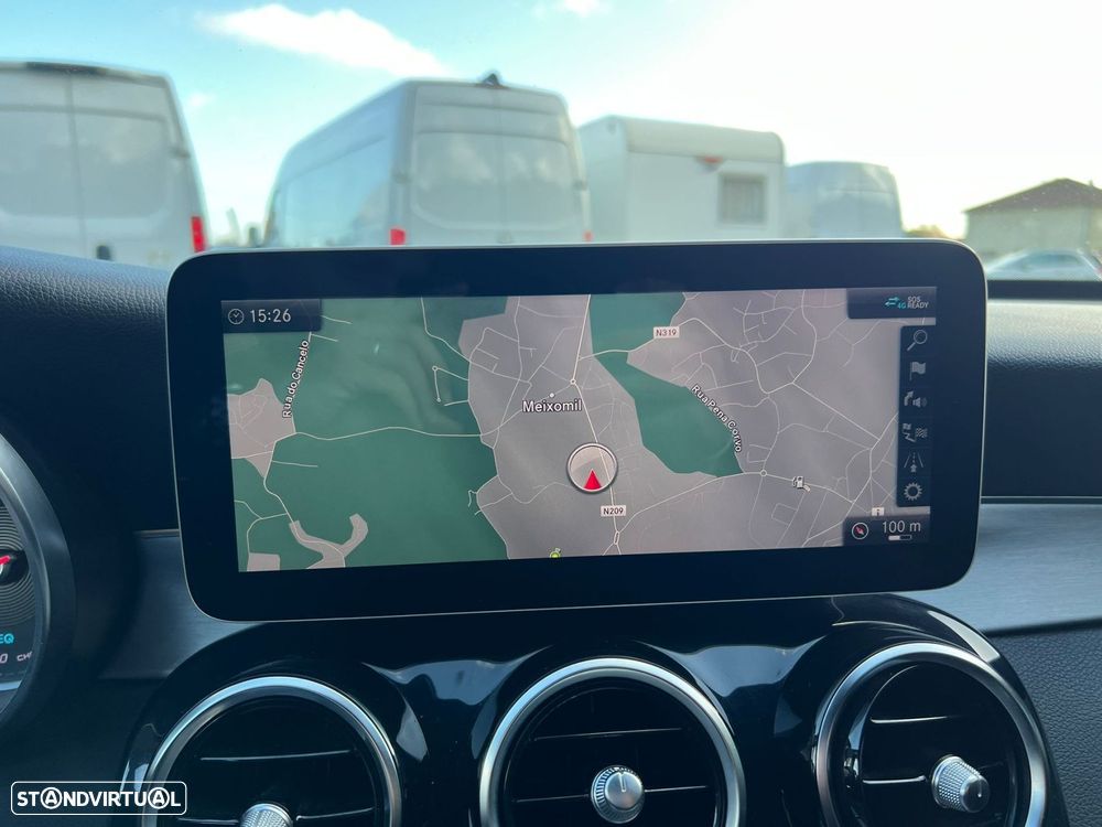 Mercedes-Benz C 200 - 38