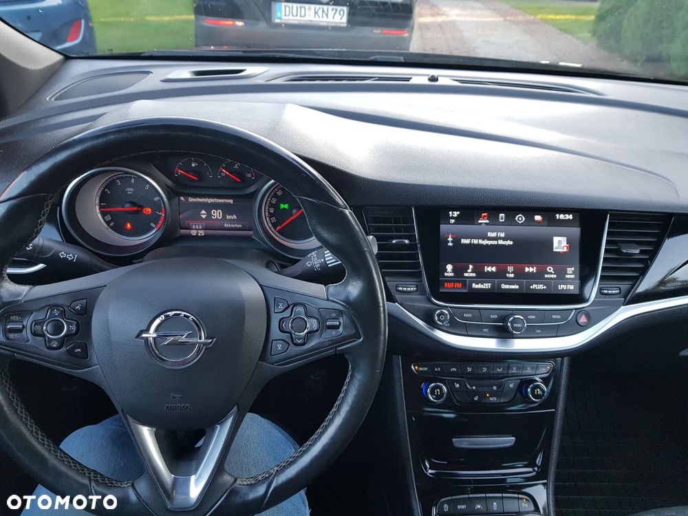 Opel Astra 1.4 Turbo Business - 33