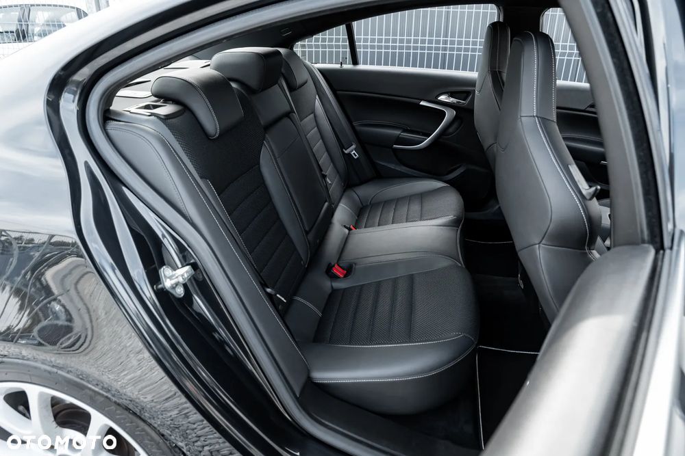 Opel Insignia 2.8 V6 Turbo 4x4 OPC - 23