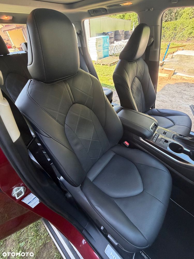 Toyota Highlander 2.5 Hybrid Executive - 29