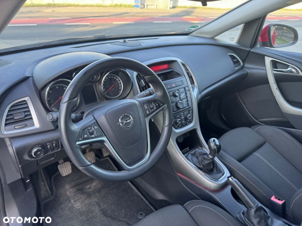 Opel Astra 1.7 CDTI DPF 150 Jahre - 12