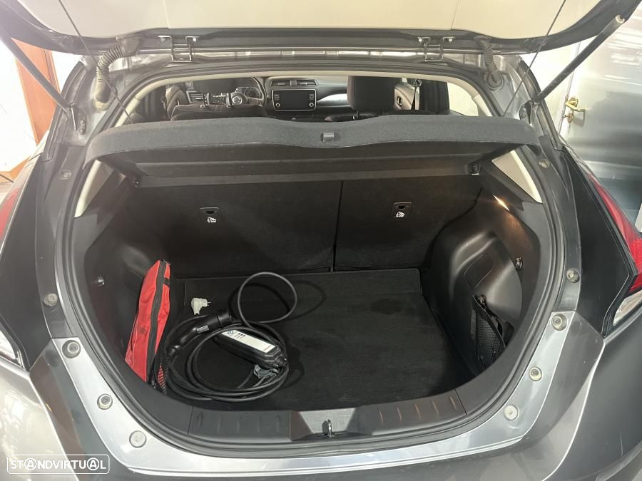 Nissan Leaf N-Connecta - 10