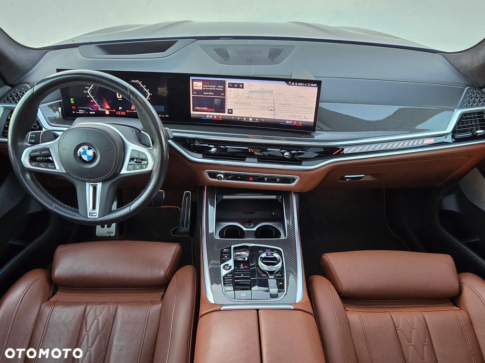 BMW X7 M60i xDrive - 14