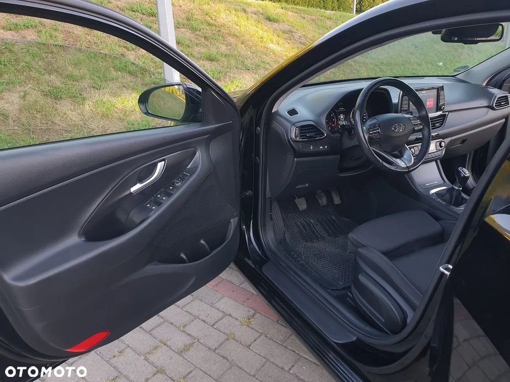 Hyundai i30 1.4 T-GDI Premiere Style - 12