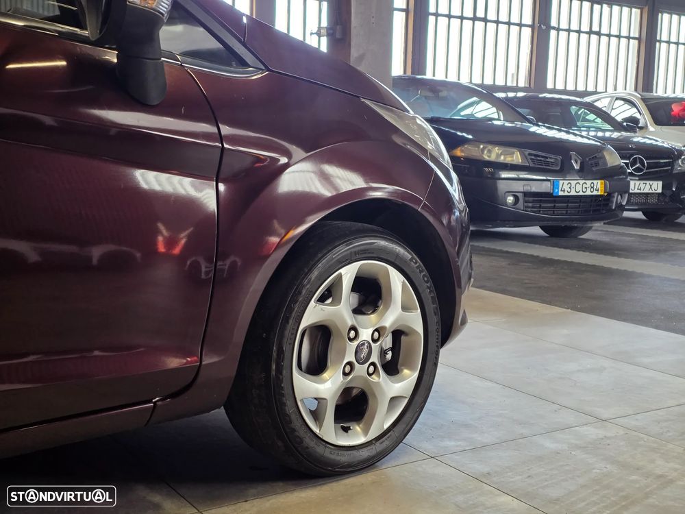 Ford Fiesta 1.6 TDCI Titanium - 43