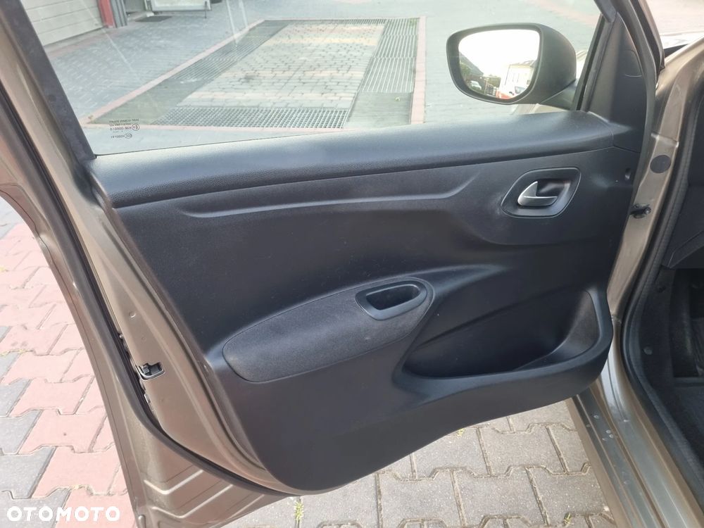 Peugeot 301 - 9