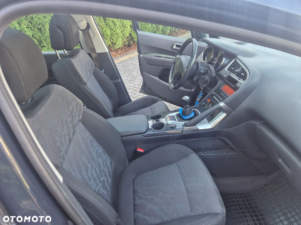Peugeot 3008 1.6 Premium+ - 18