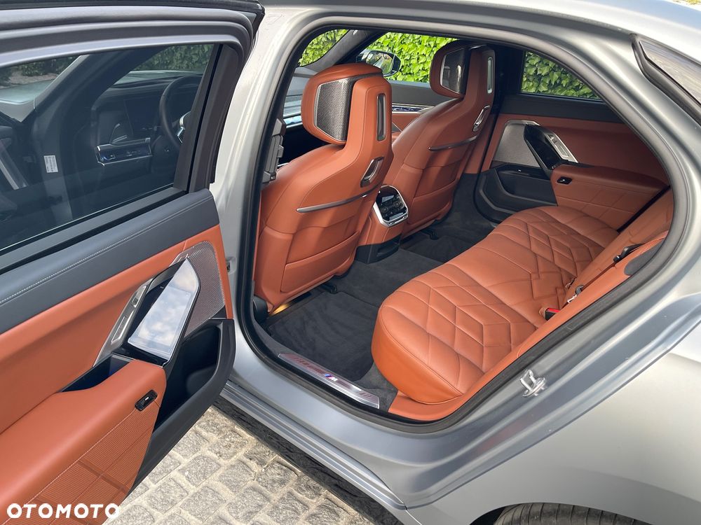 BMW Seria 7 M760e PHEV xDrive Individual Edition sport - 19