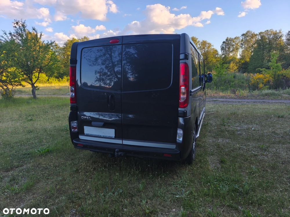 Opel VIVARO - 11