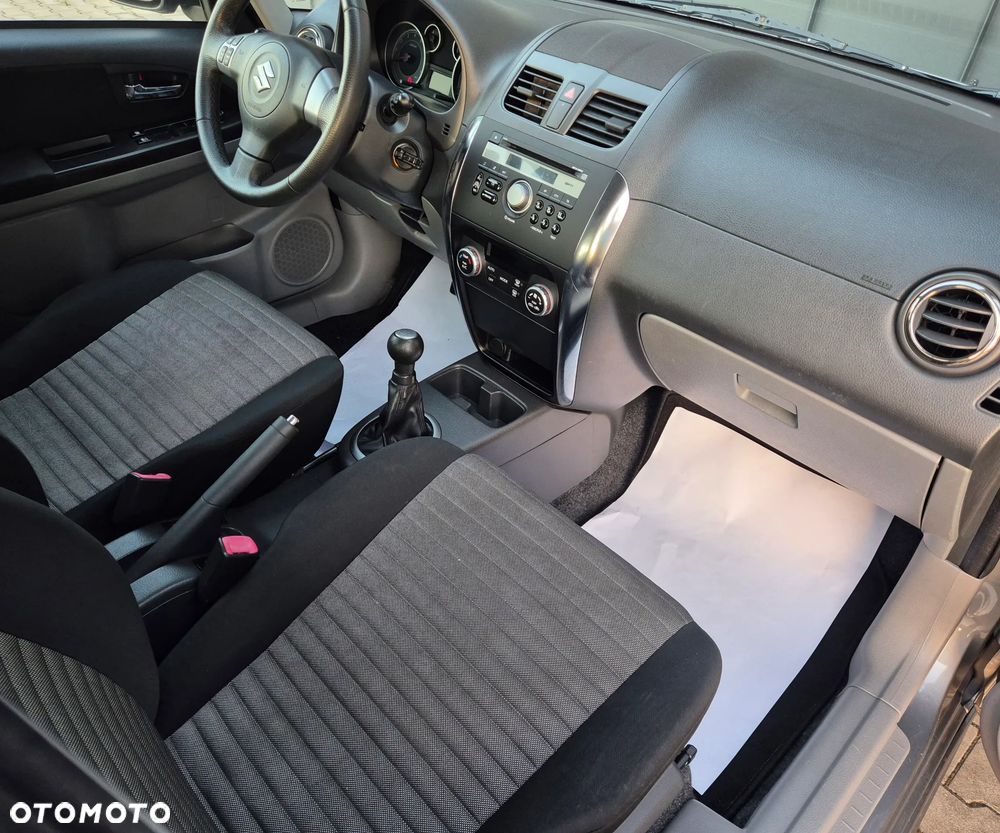 Suzuki SX4 1.6 Premium 2012 - 22