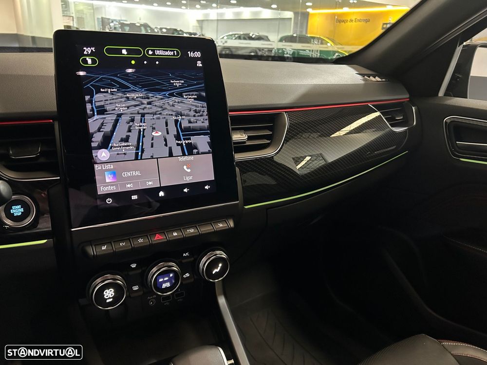 Renault Arkana 1.6 E-Tech R.S.Line - 26