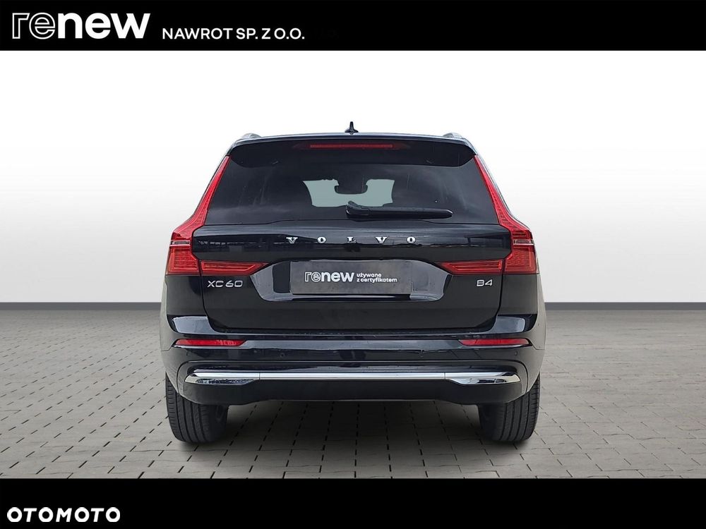 Volvo XC 60 B4 D Plus Dark - 4