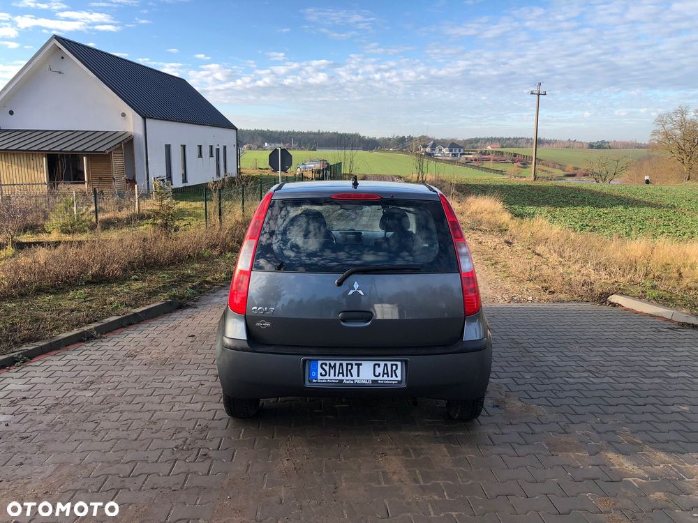 Mitsubishi Colt - 11