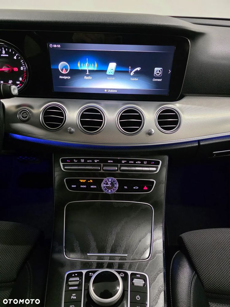 Mercedes-Benz Klasa E 220 d 9G-TRONIC AMG Line - 12