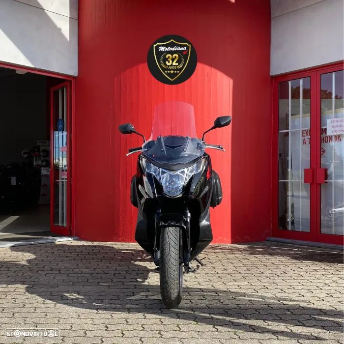 Honda Integra 750 - 2