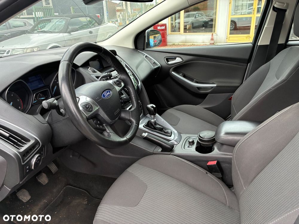 Ford Focus 1.6 TDCi DPF Start-Stopp-System Titanium - 9