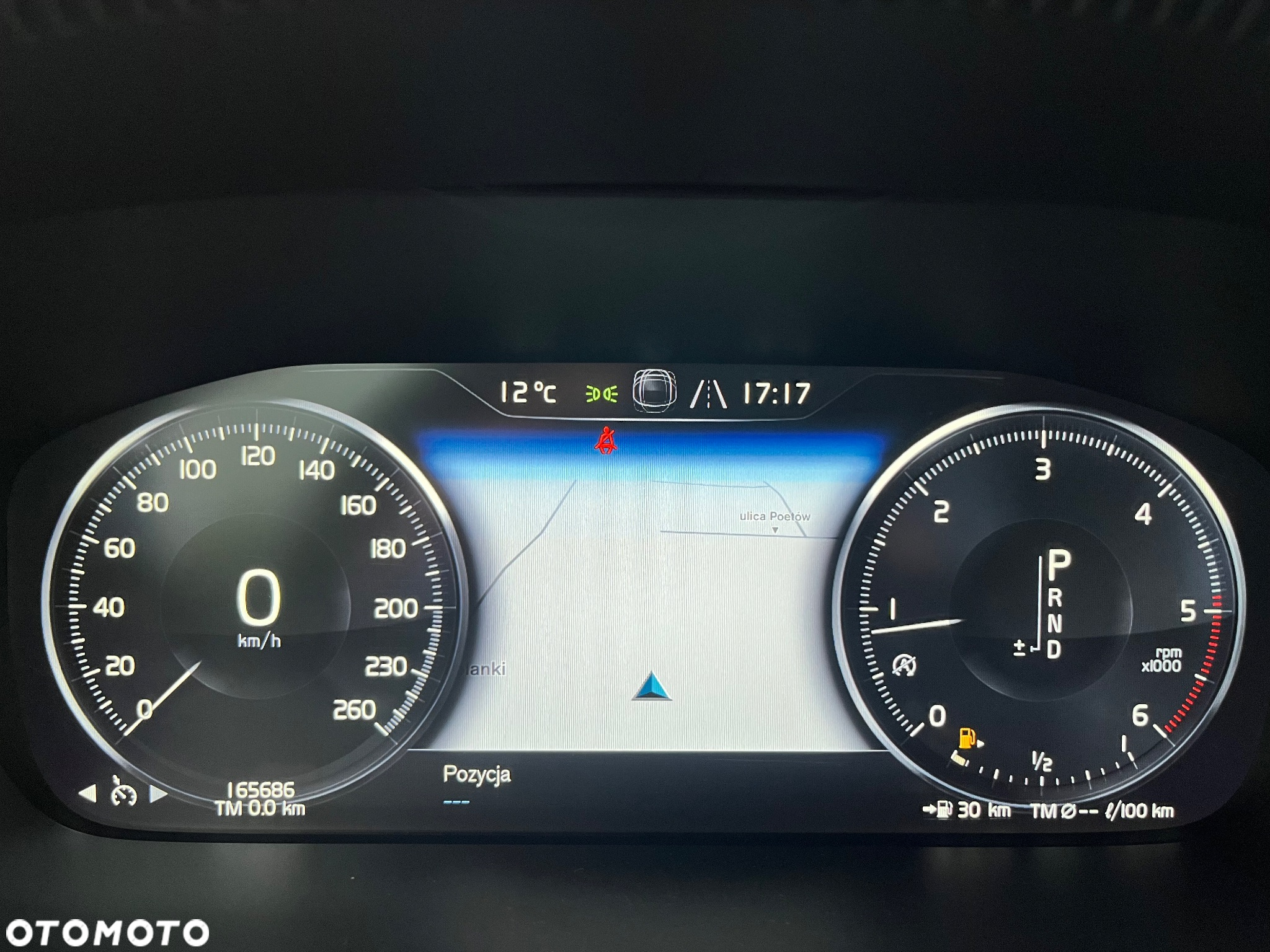 Volvo V60 D3 Momentum Pro - 19