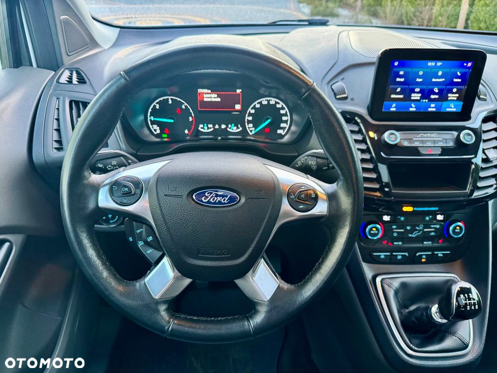 Ford Tourneo Connect 1.5 EcoBlue Titanium - 25