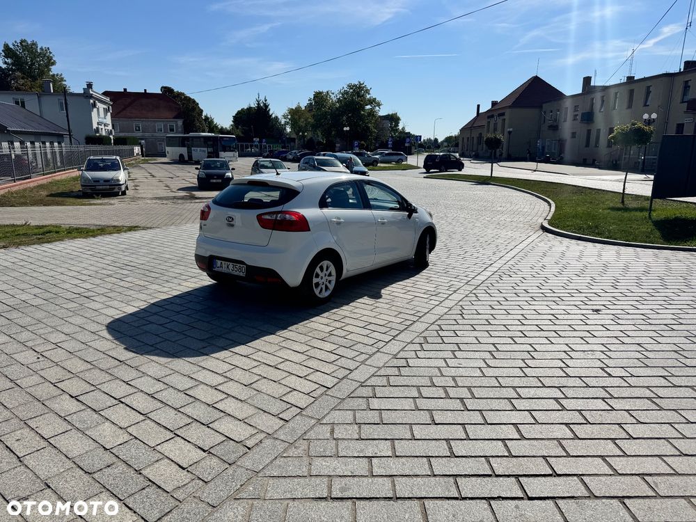 Kia Rio 1.2 Dream Team Edition - 20