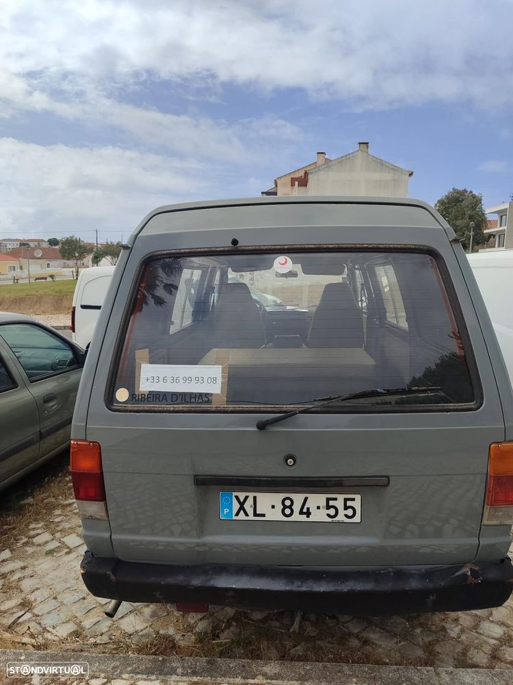 Nissan Vanette - 2