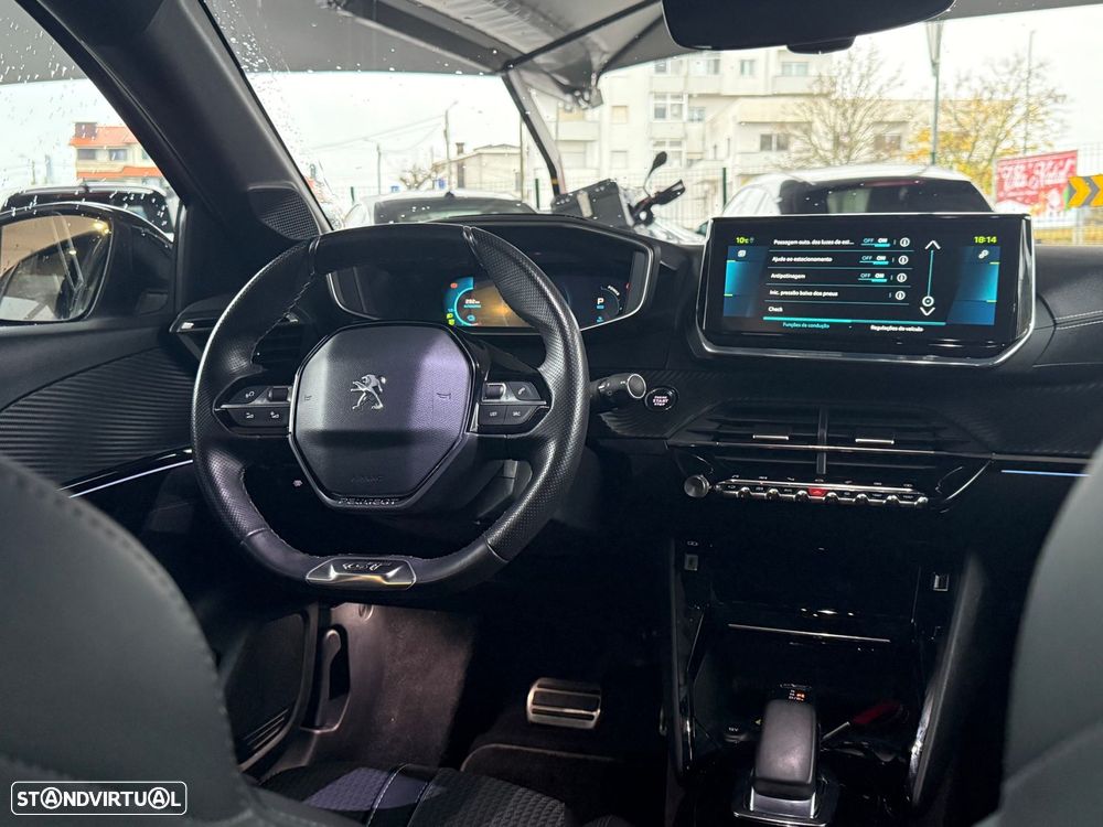 Peugeot e-208 50 kWh GT Pack - 39