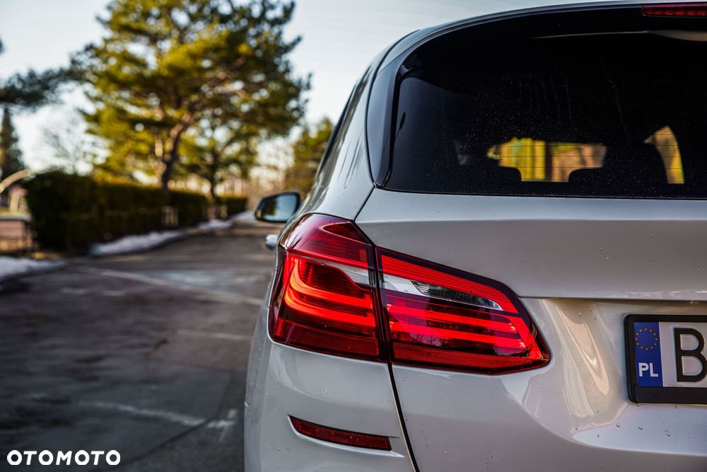 BMW Seria 2 218d M Sport - 8