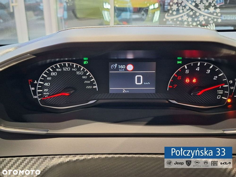 Peugeot 208 - 18