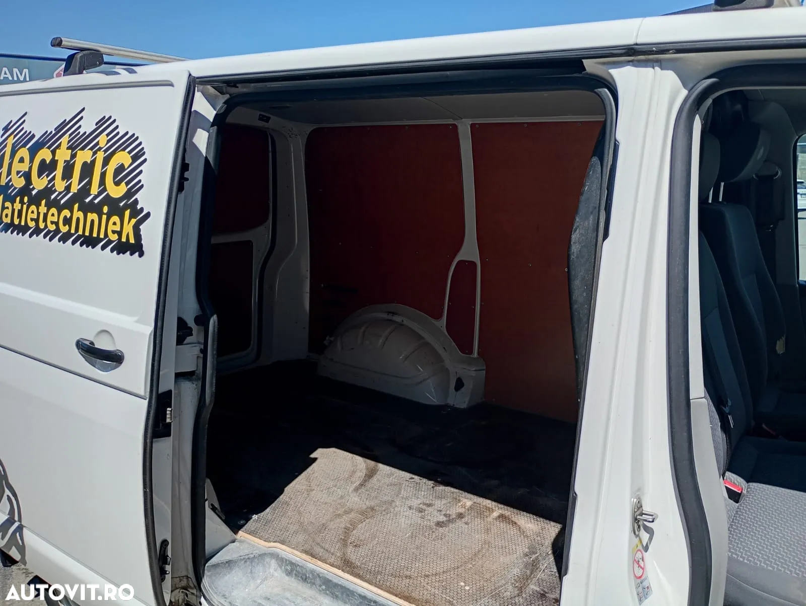 Volkswagen T6 2.0 TDi - 9