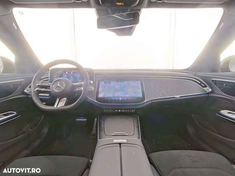 Mercedes-Benz E 200 MHEV - 8