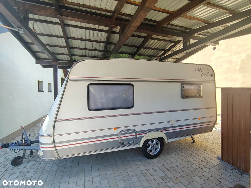 LMC Caravan 395 - 1