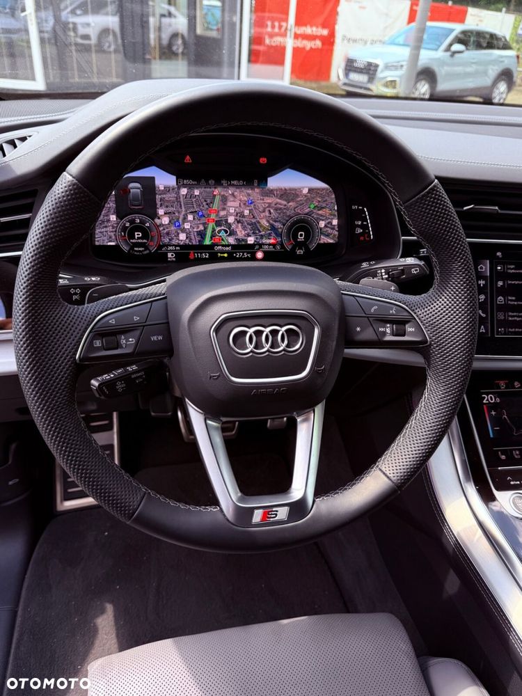 Audi Q8 - 24