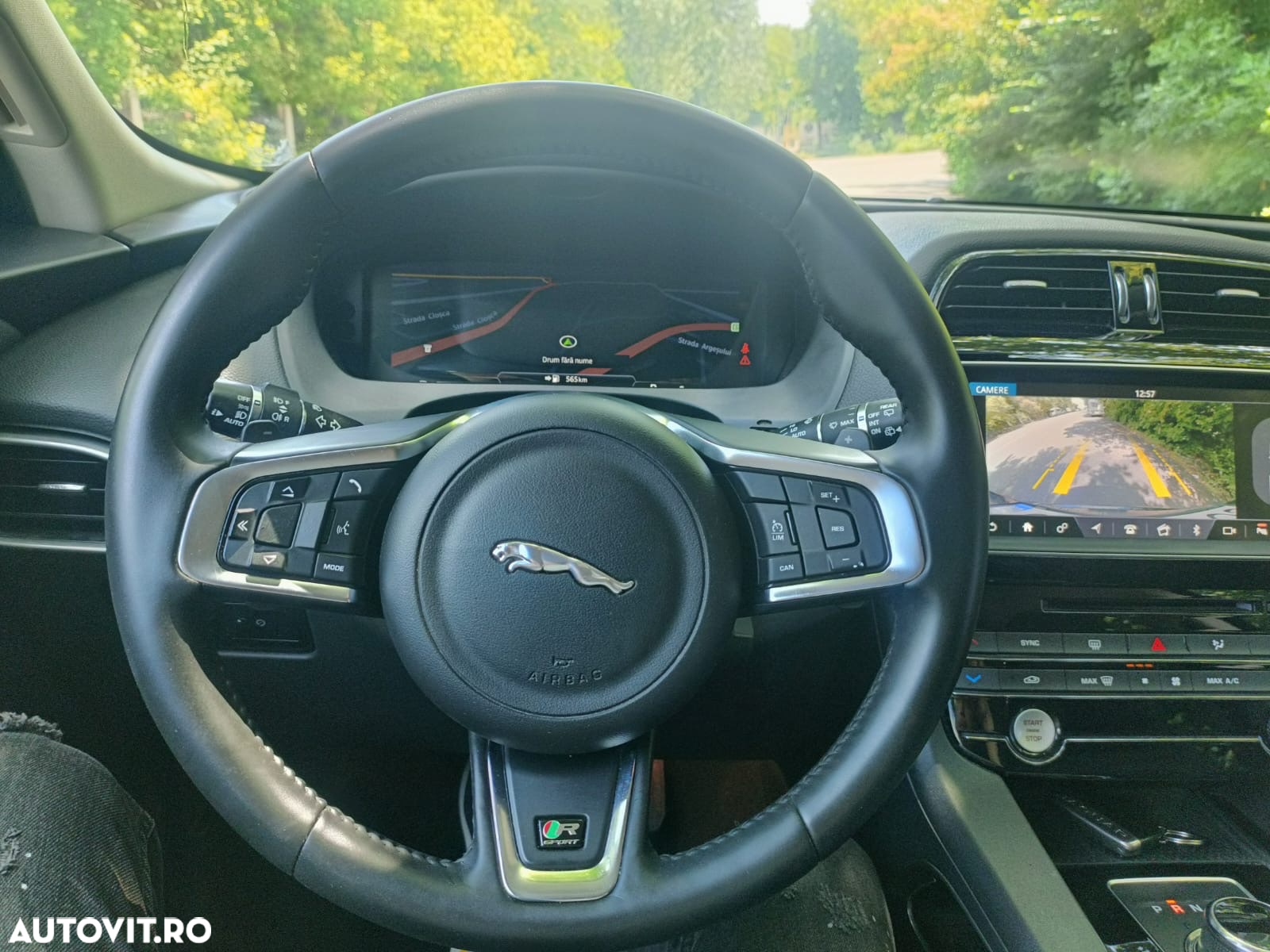 Jaguar F-Pace 20d AWD Aut. R-Sport - 27