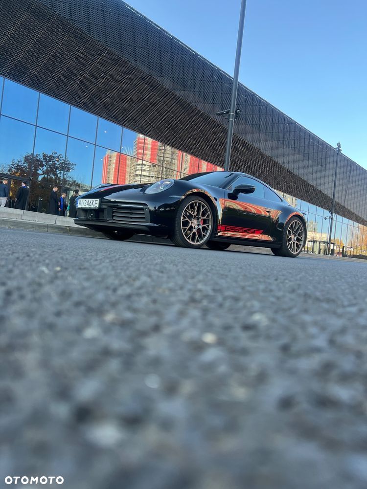 Porsche 911 Carrera 4S - 13